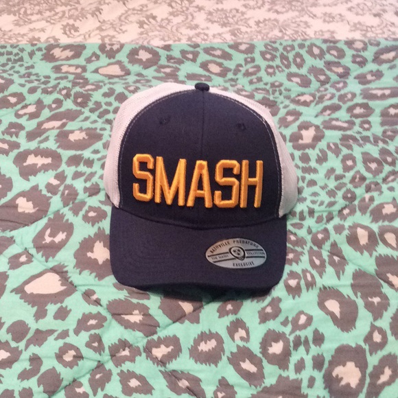 preds smash hat